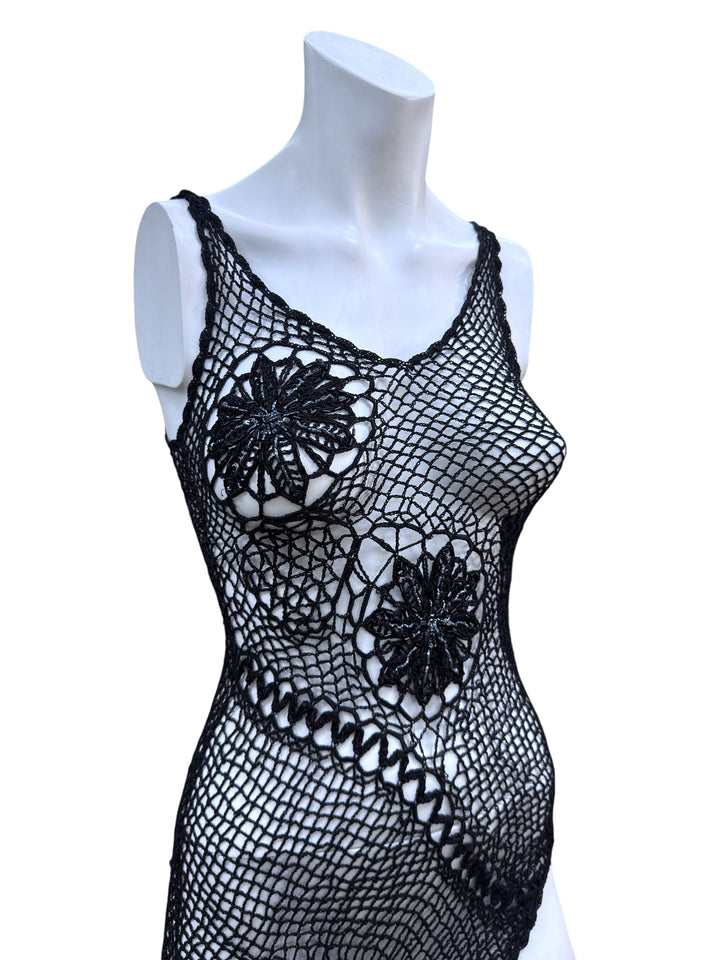 Vintage crochet asymmetric top