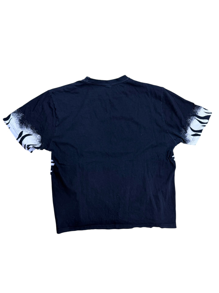 2000s dragon graphic tshirt extra large