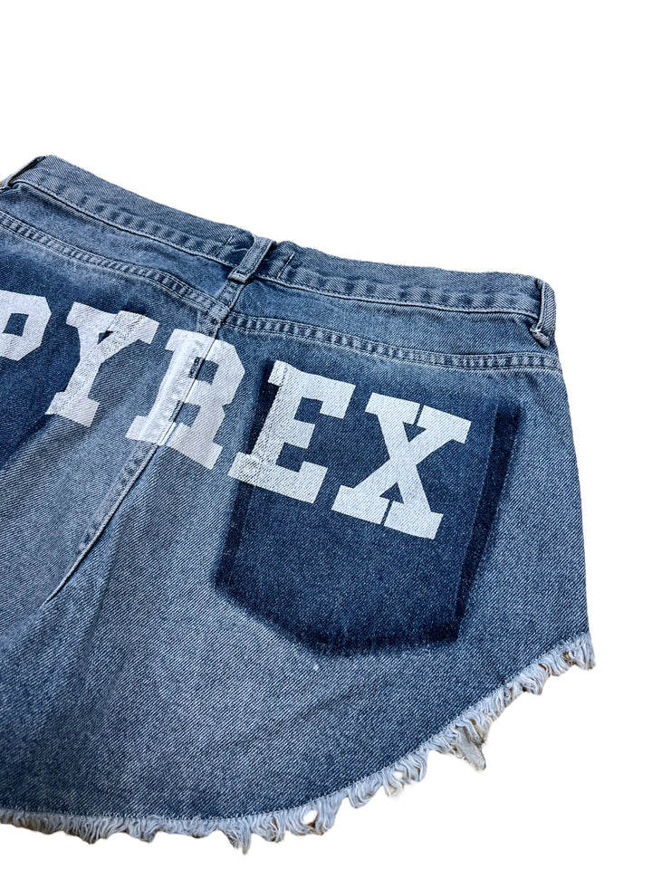 Y2K Pyrex denim shorts women’s Large