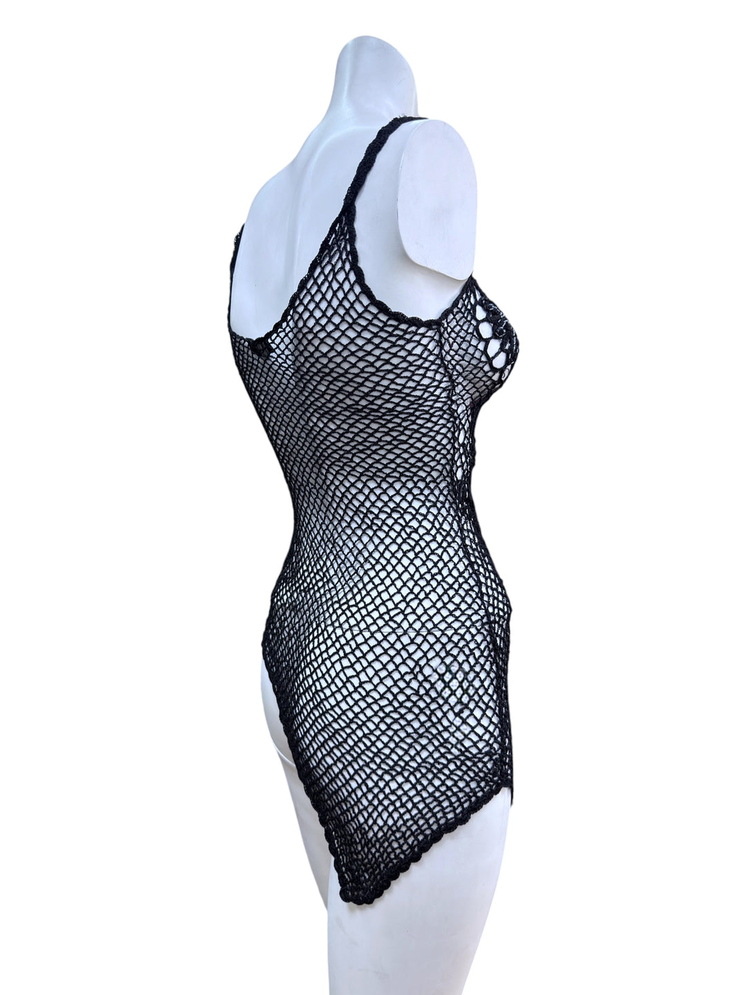 Vintage crochet asymmetric top