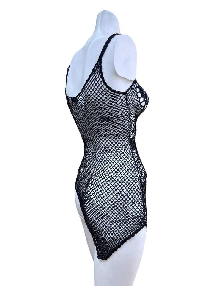Vintage crochet asymmetric top
