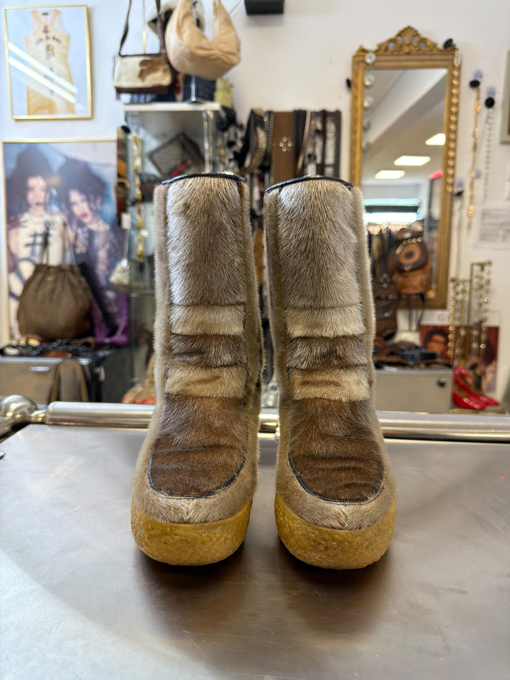 Vintage 1970s Arktis Style Goat Fur Boots Size Eu36