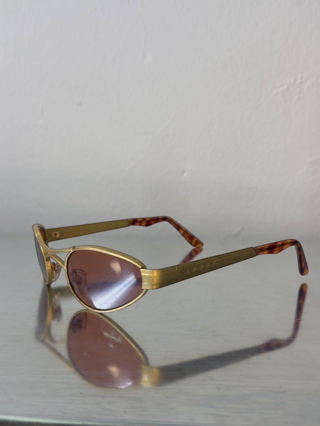 Vintage gold oval sunglasses brown tint y2k minimal slim frame