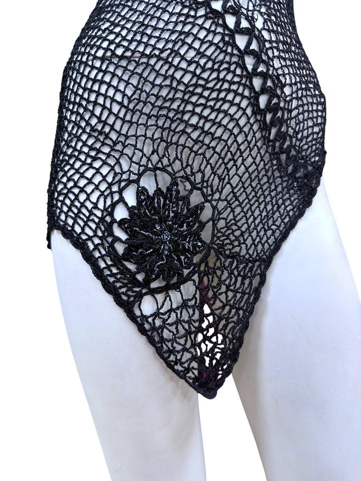 Vintage crochet asymmetric top