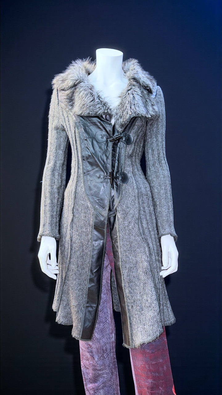 Vintage long knitted coat with faux fur collar