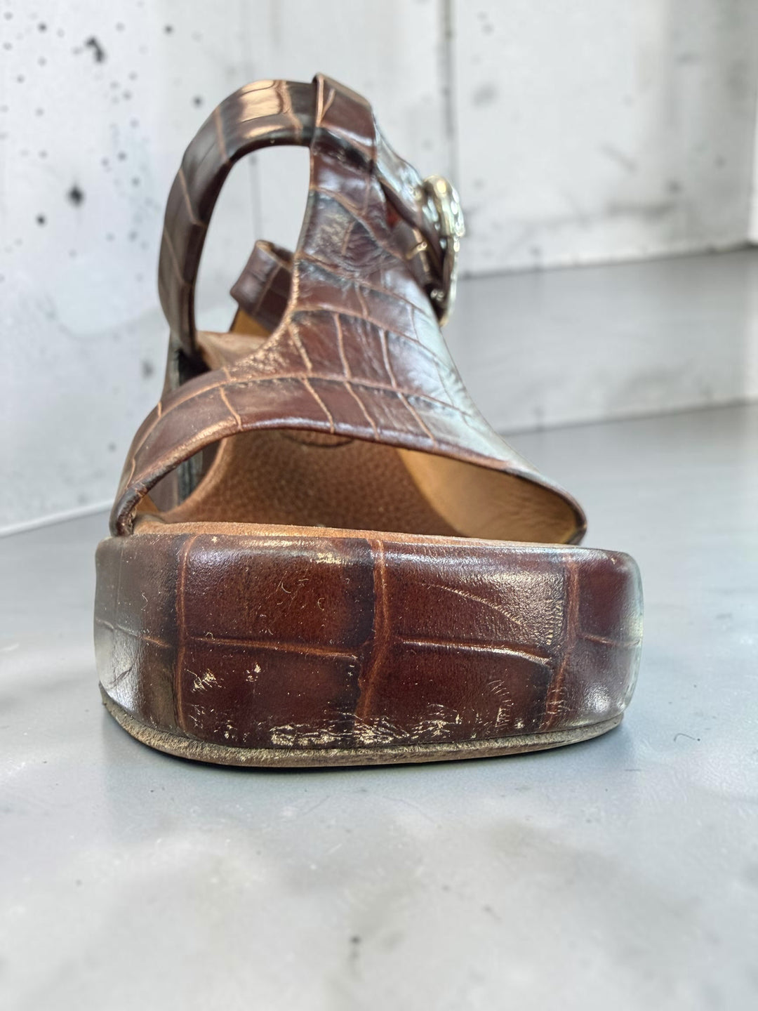 Chloé wave croc-embossed leather buckle mules