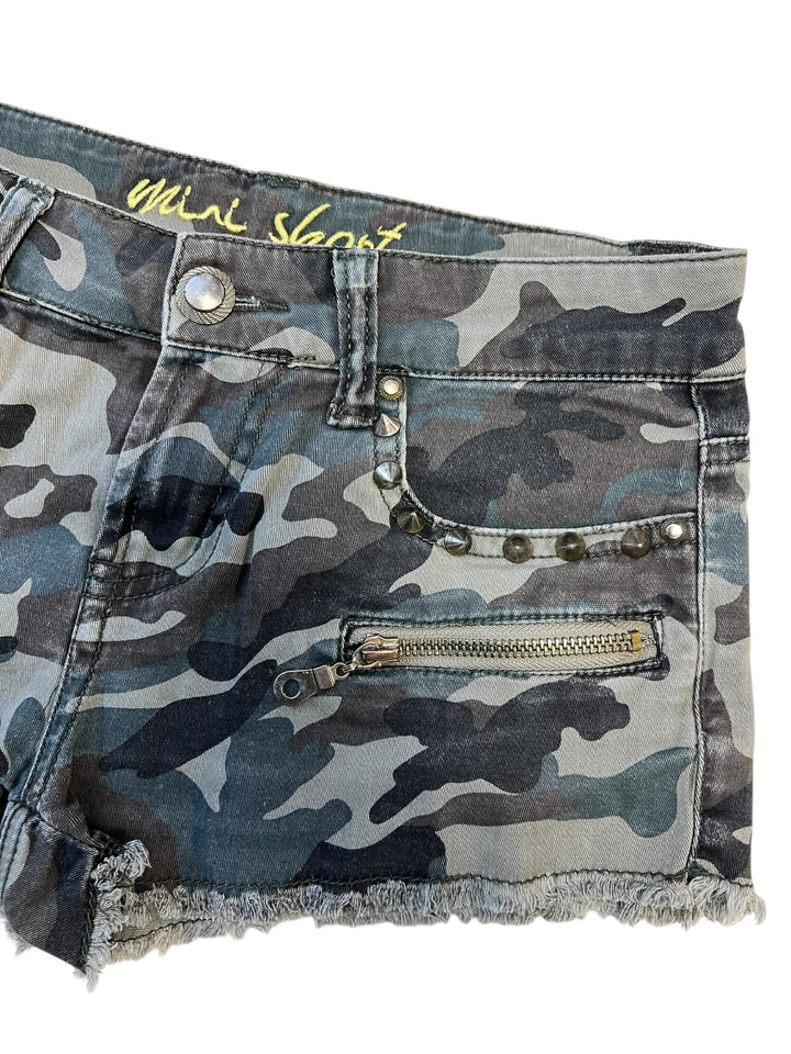 2000’s camo mini short women’s extra small(32)