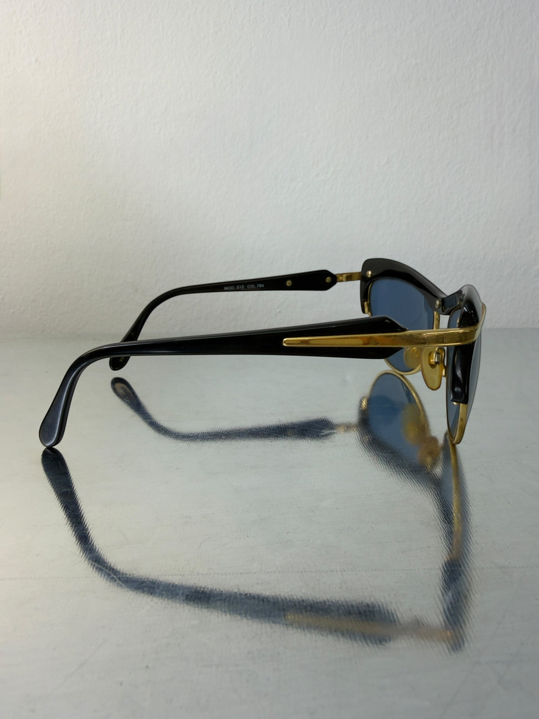 Versace deadstock 1990s vintage cat-eye sunglasses