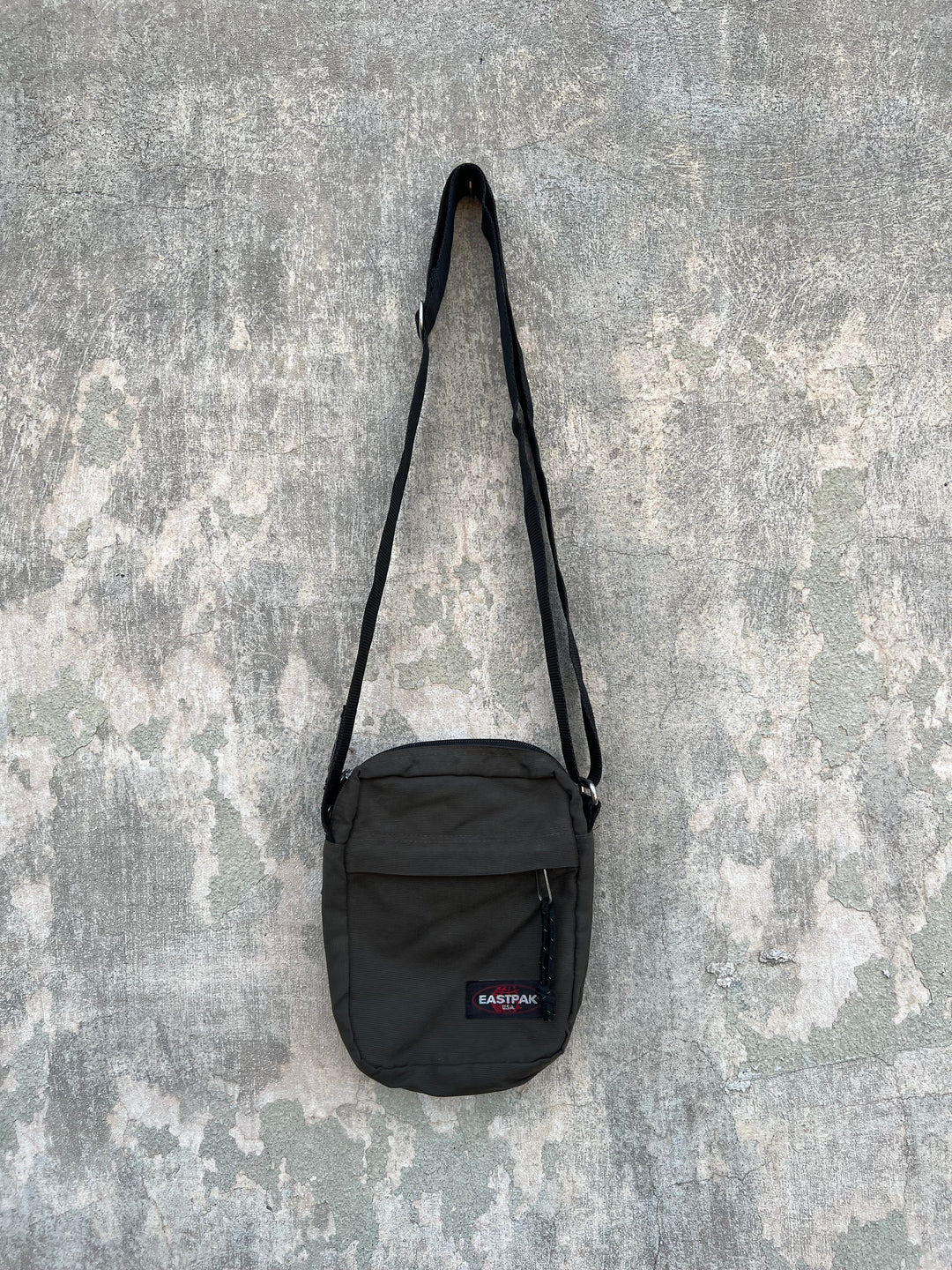 Eastpak shoulder bag sales