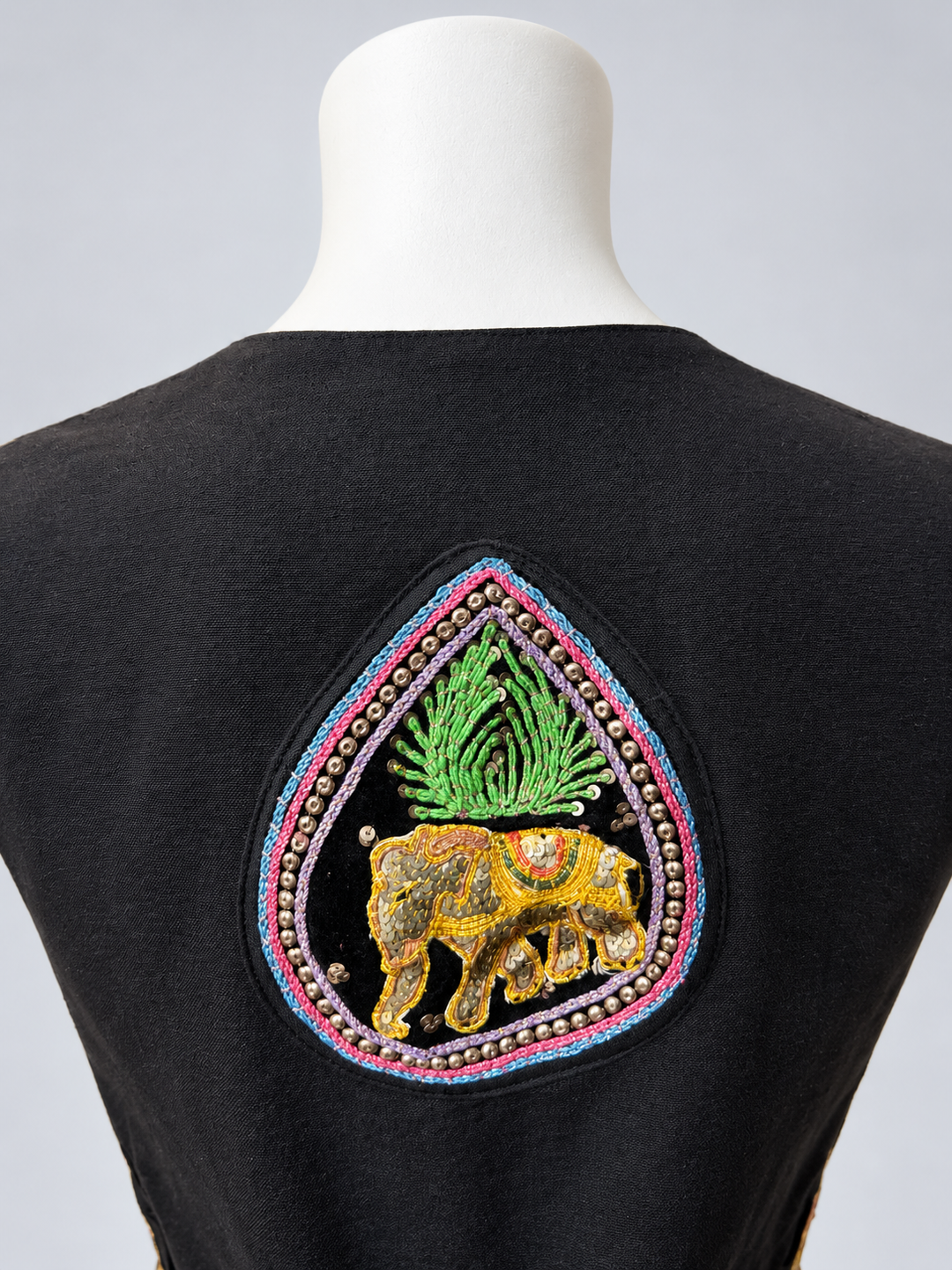 Vintage 80’s Embroidered Kelaga Vest