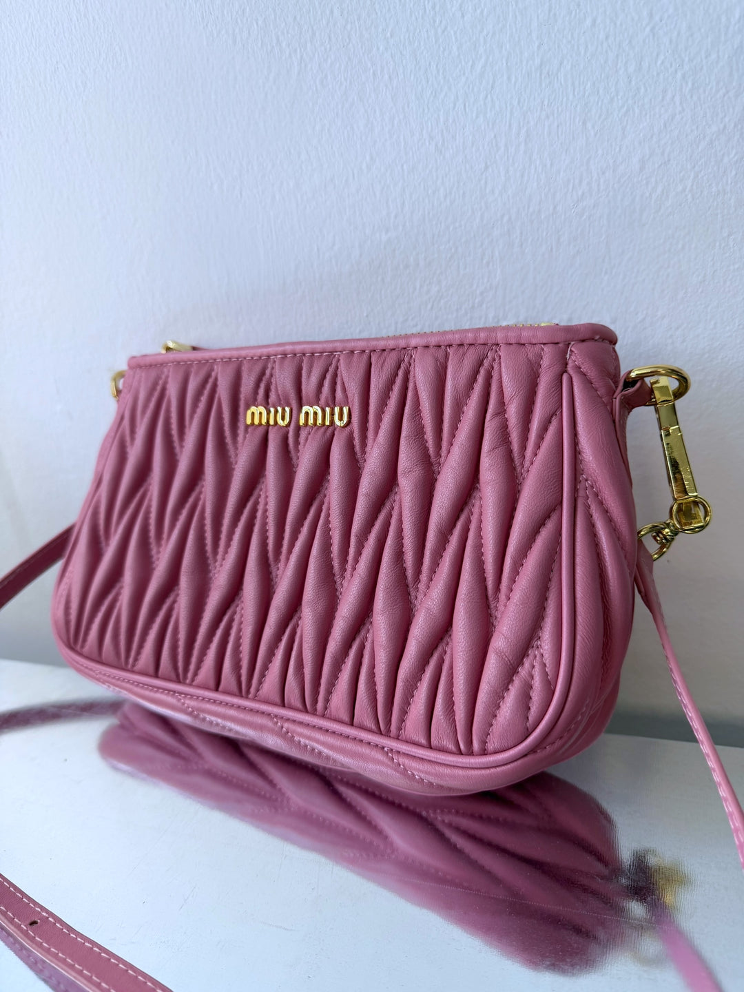 Miu Miu Matelasse pink leather shoulder bag
