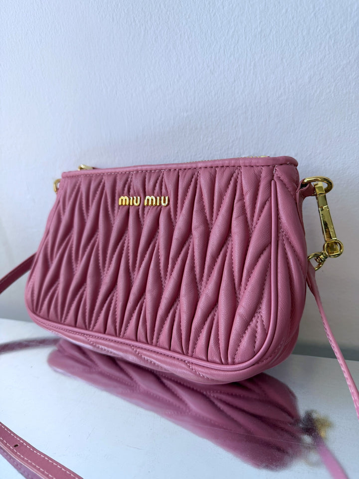 Miu Miu Matelasse pink leather shoulder bag