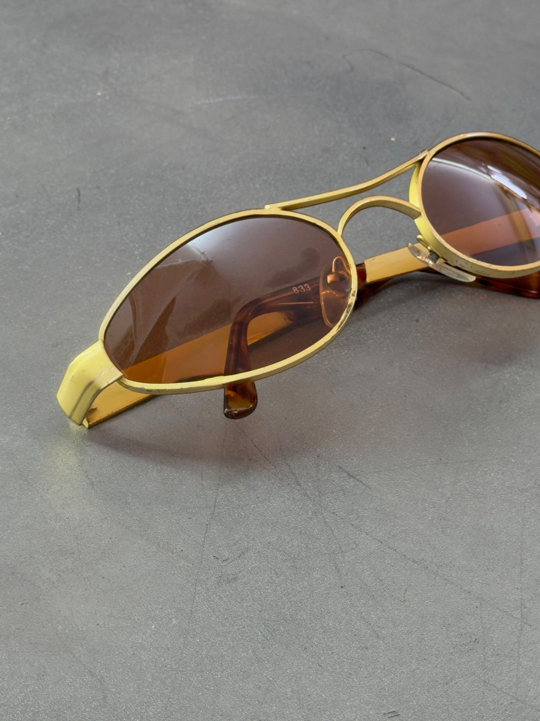 Vintage gold oval sunglasses brown tint y2k minimal slim frame