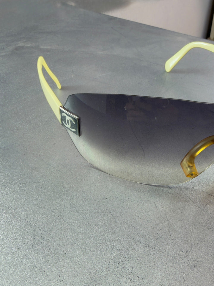 Chanel vintage rimless shield sunglasses grey gradient y2k futuristic wrap