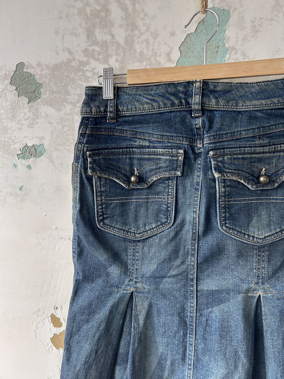 Diesel vintage denim skirt extra small(34)