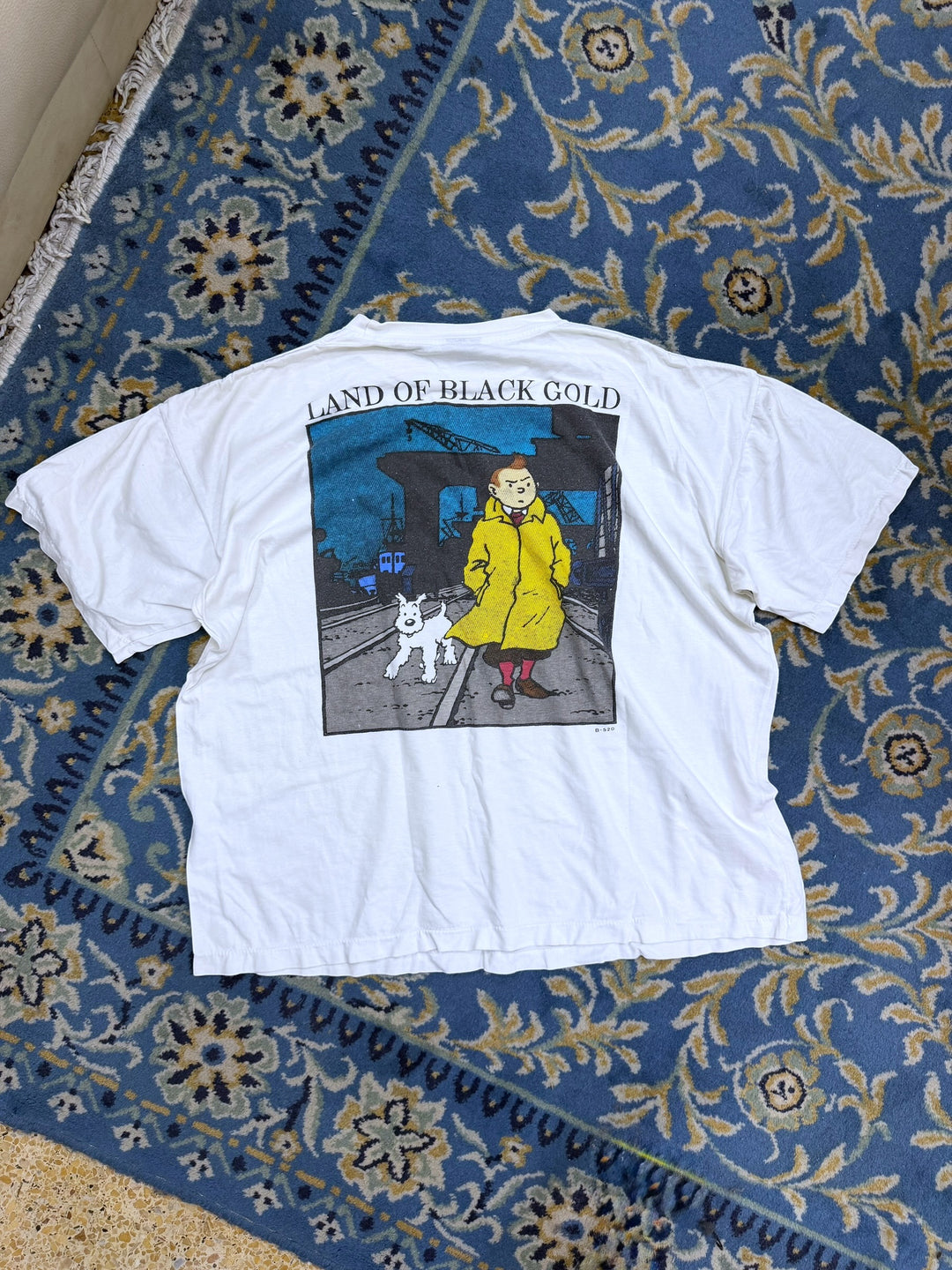 Tintin “Land of Black Gold” graphic t-shirt extra large