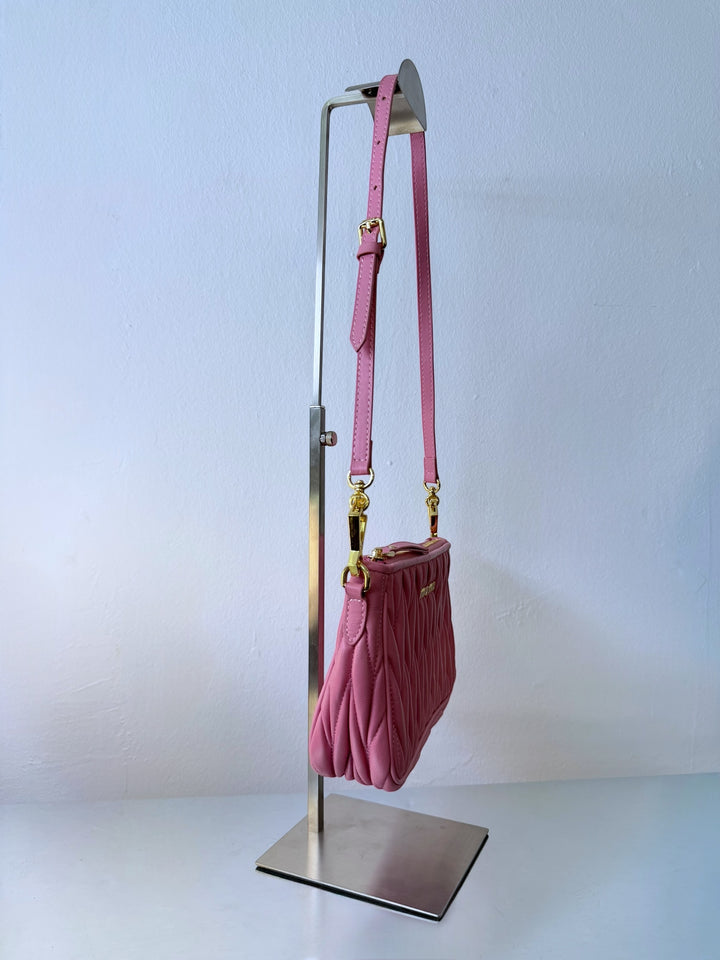 Miu Miu Matelasse pink leather shoulder bag