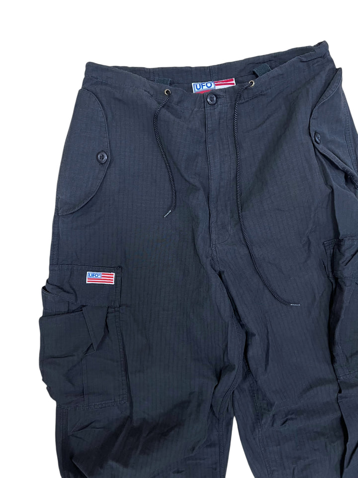 UFO BLACK WIDE PARACHUTE PANTS Men’s medium