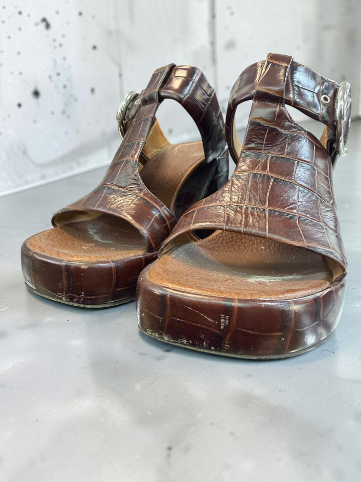 Chloé wave croc-embossed leather buckle mules