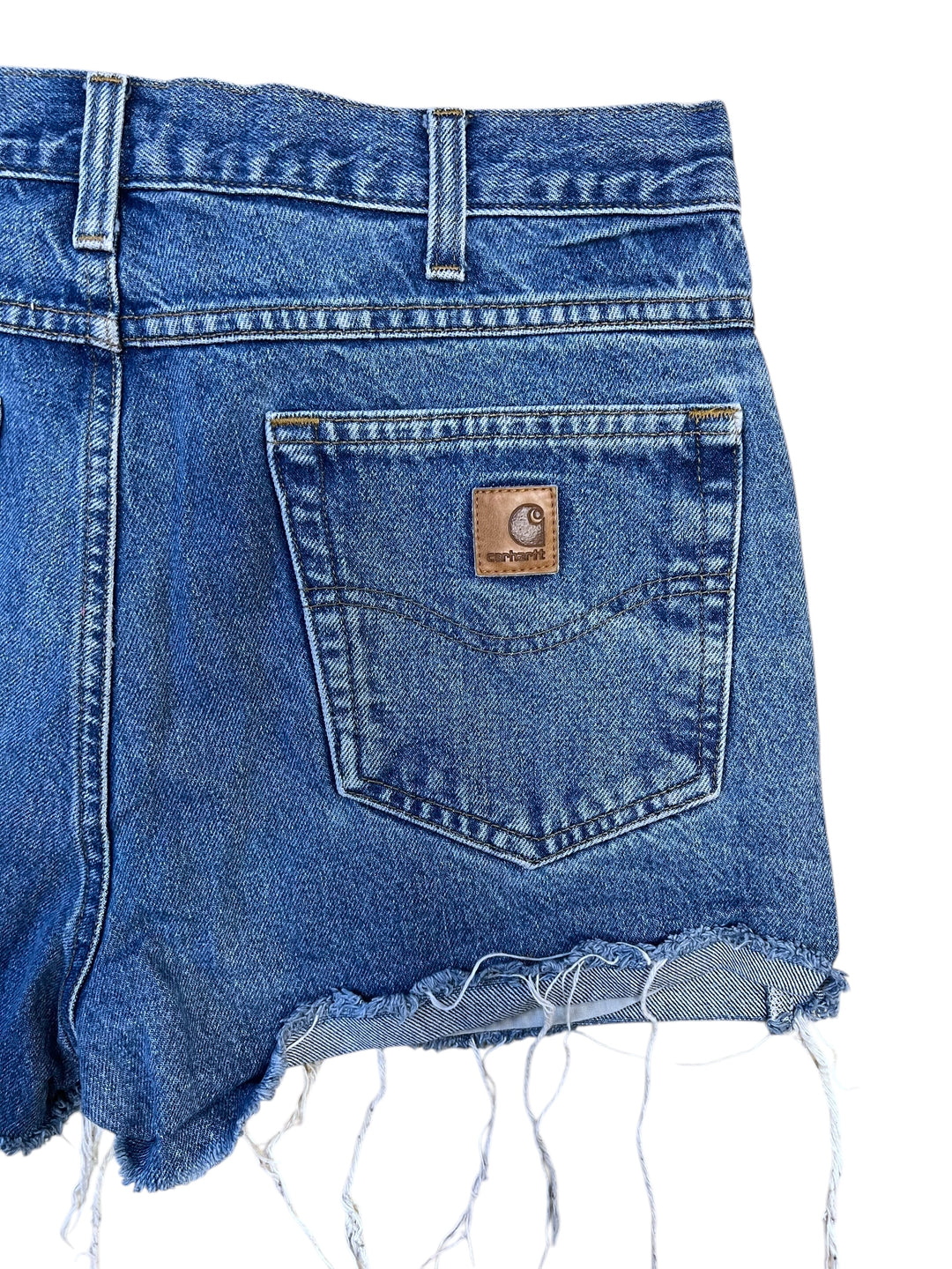Carhartt vintage denim shorts women’s large(44)