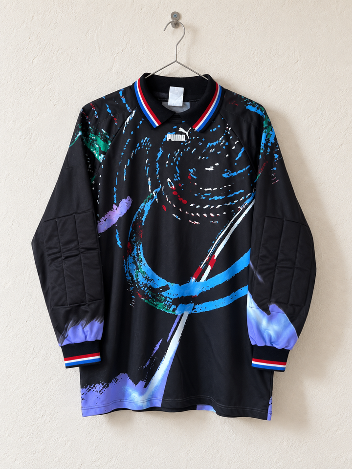 Puma rare vintage 90’s Goalkeeper jersey Men’s large