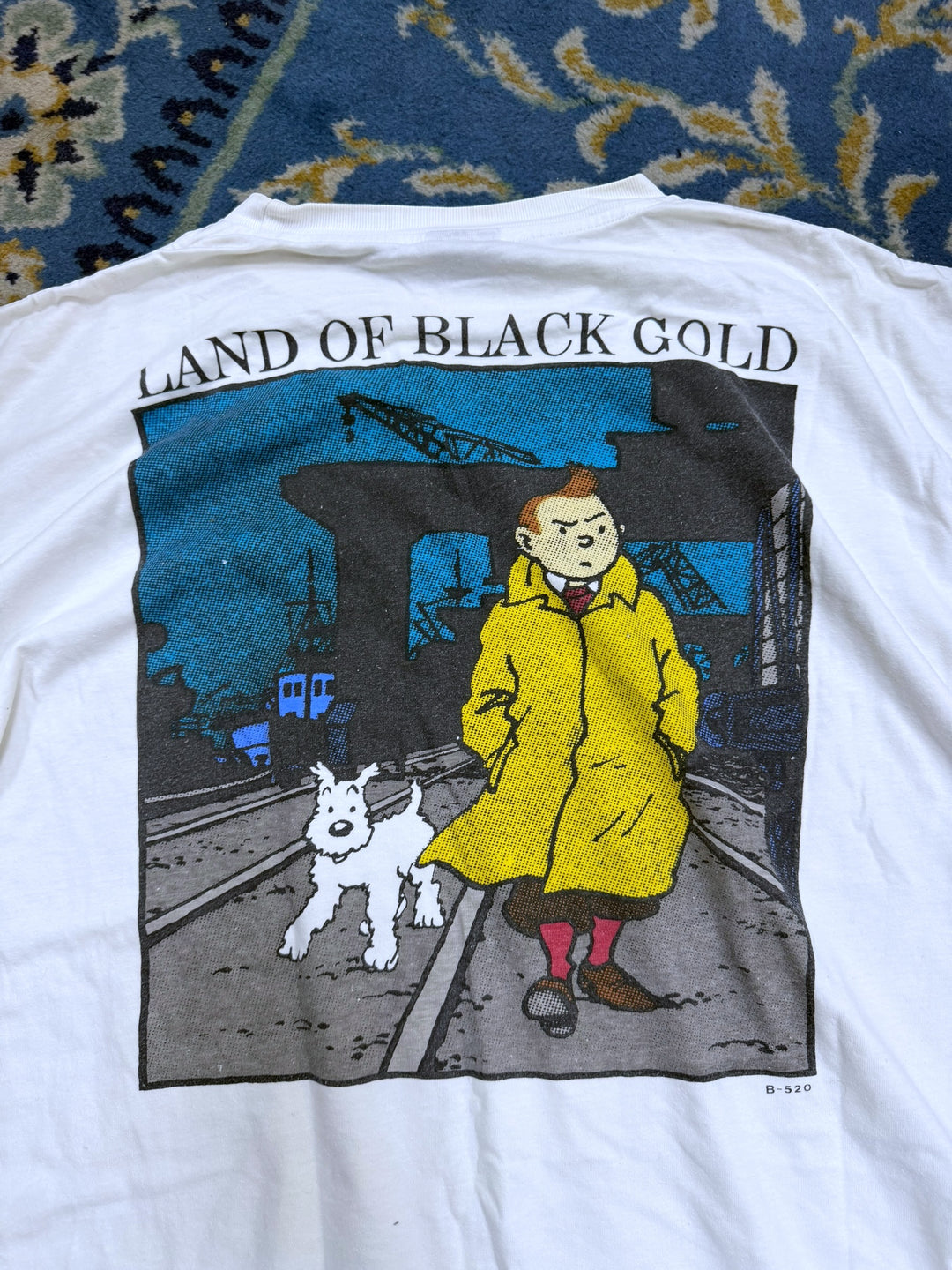 Tintin “Land of Black Gold” graphic t-shirt extra large