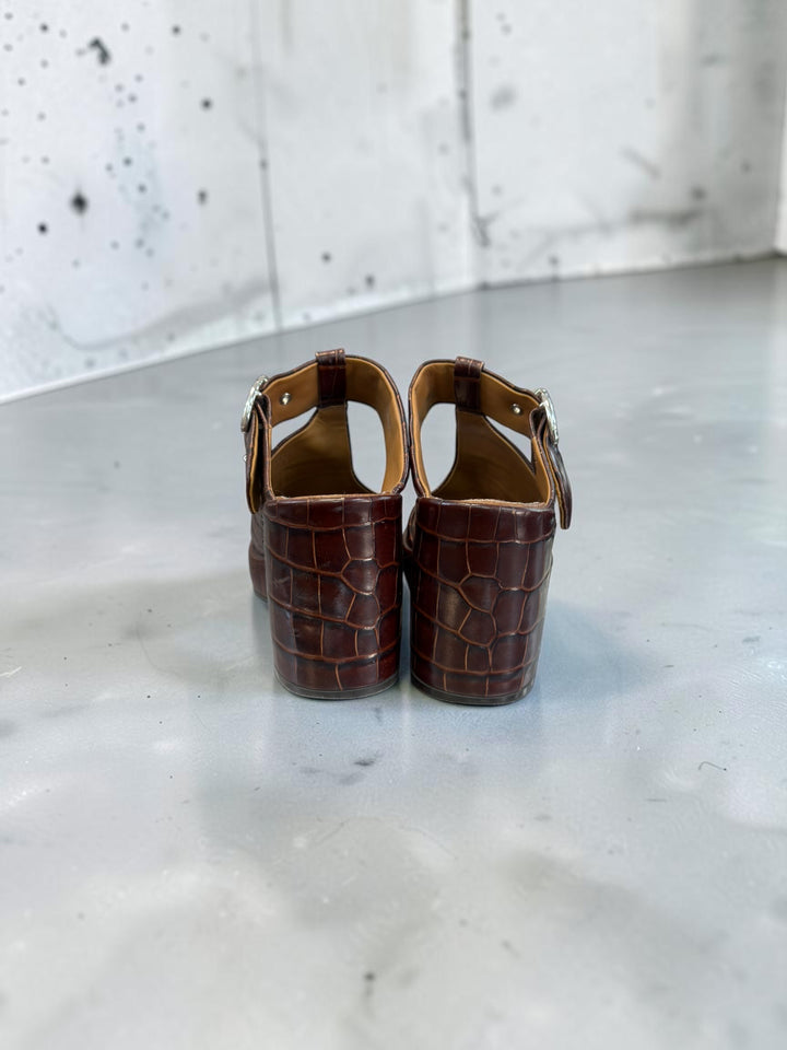 Chloé wave croc-embossed leather buckle mules