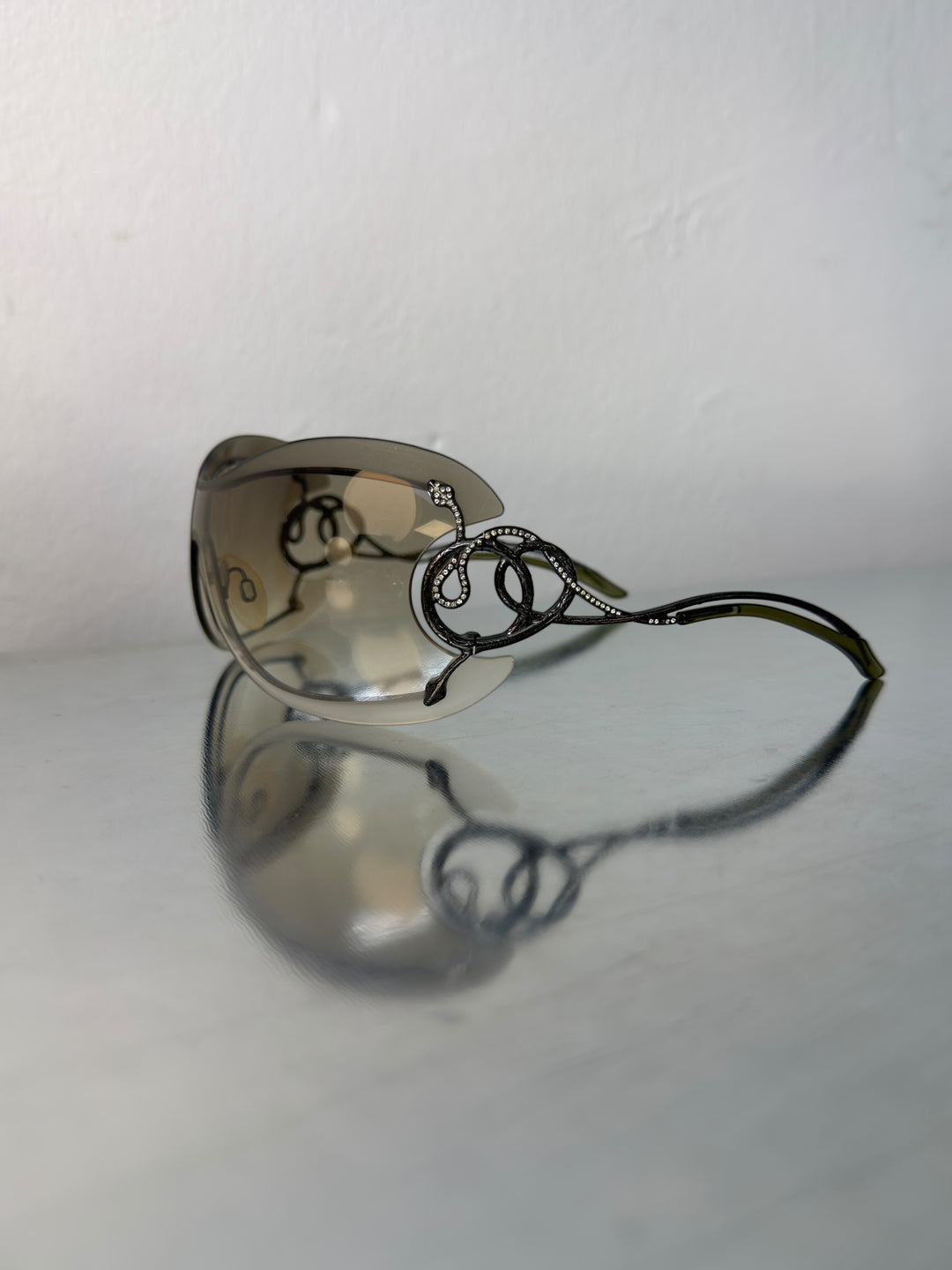 Roberto Cavalli vintage cicno rc223s shield sunglasses grey gradient serpent crystal y2k