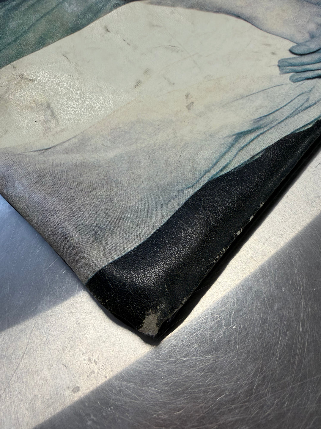 FIORUCCI 1990s “Kissing Couple” Photo Print Tote Bag