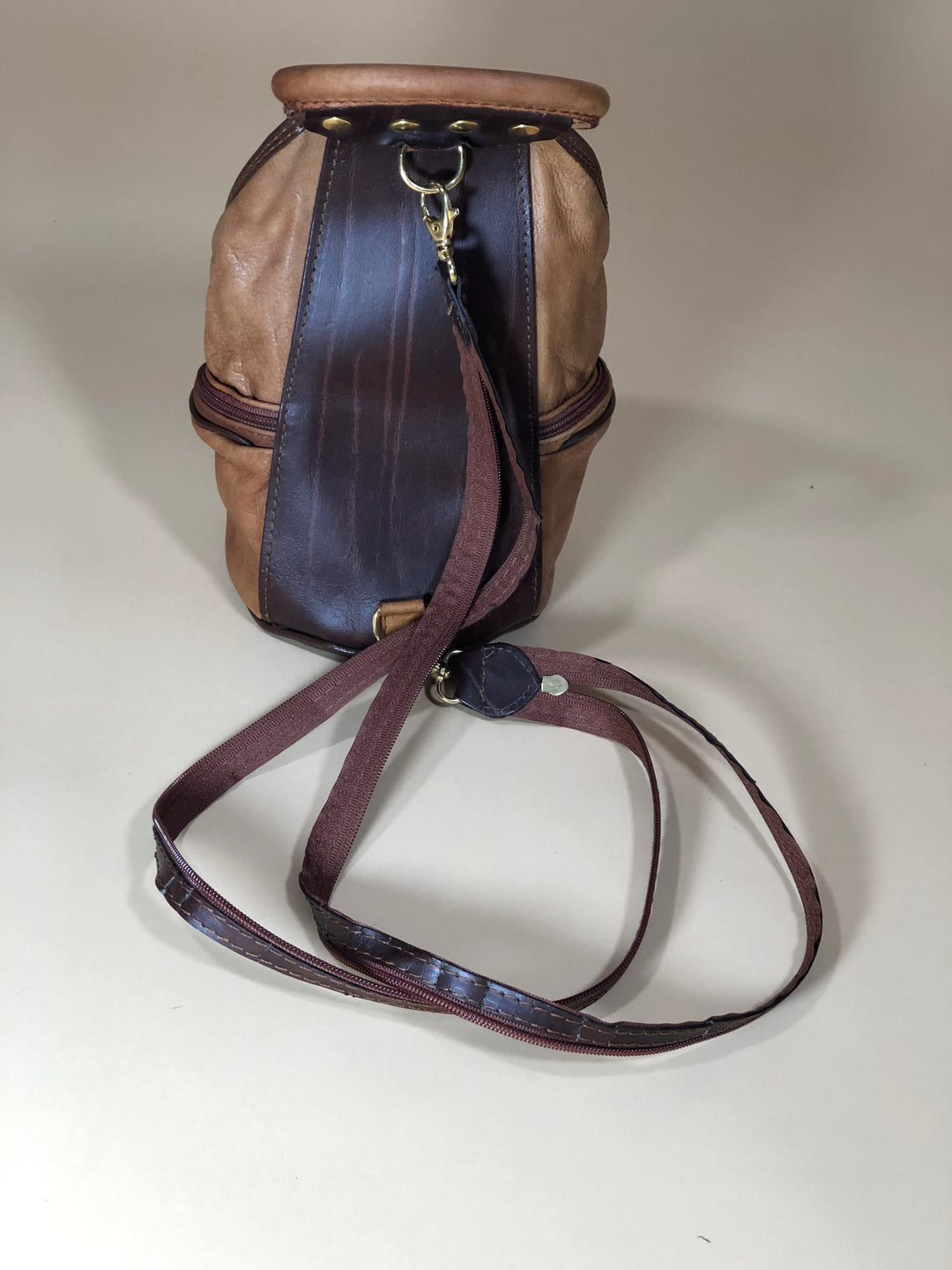 Leather backpack Valentino Garavani Brown in Leather - 25737297