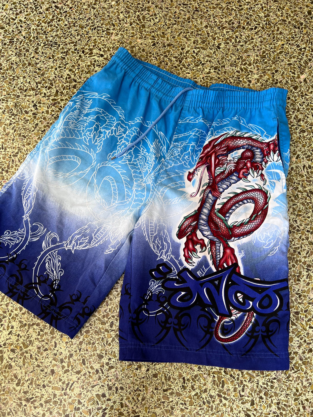 Tribal Dragon Print Shorts Men's Medium